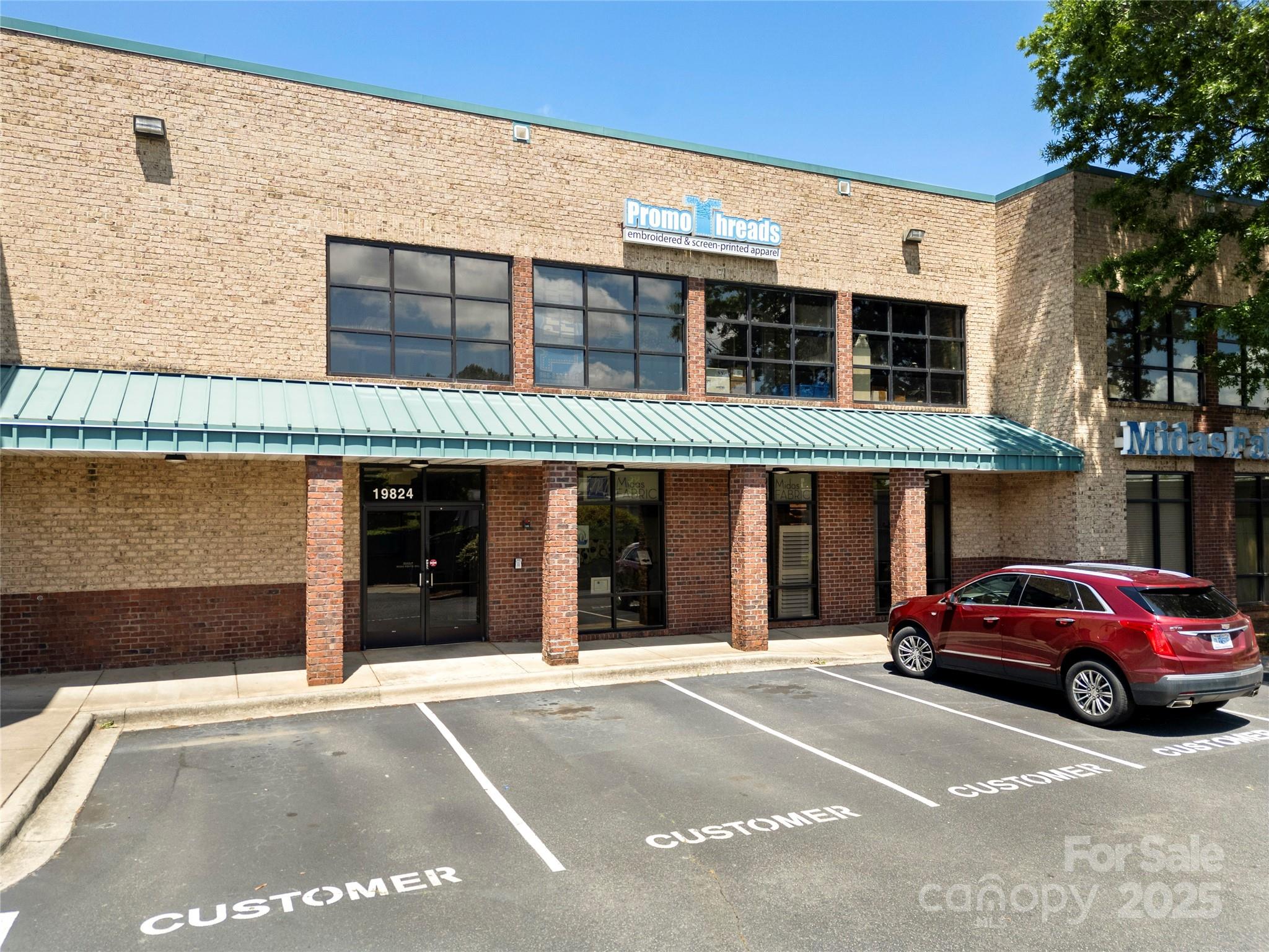 Office at 19824 W Catawba Avenue, Cornelius, photo 2 of 24