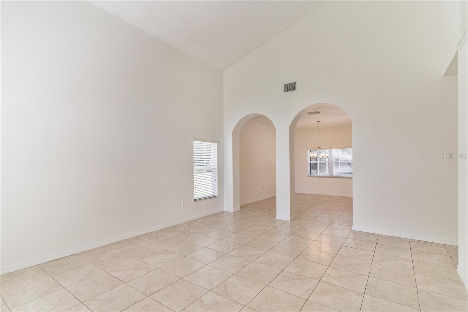 Single Family Residence at 2433 HURON CIR, KISSIMMEE, photo 8 of 29