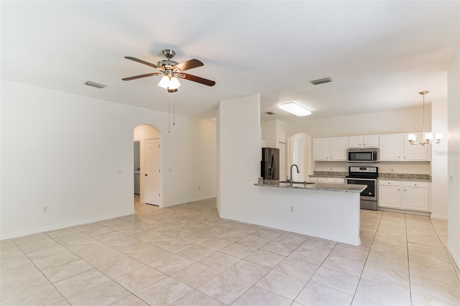 Single Family Residence at 2433 HURON CIR, KISSIMMEE, photo 10 of 29