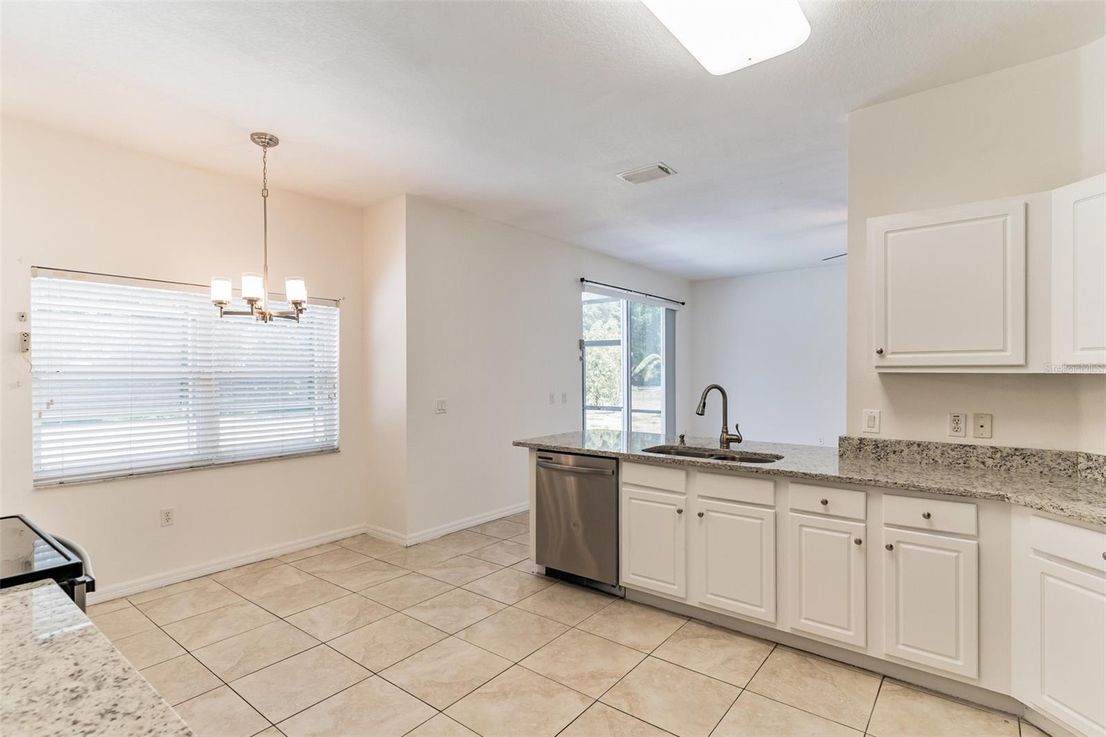Single Family Residence at 2433 HURON CIR, KISSIMMEE, photo 14 of 29