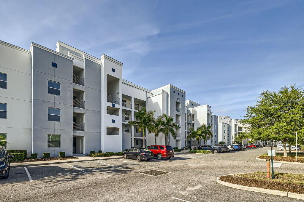 4731 CLOCK TOWER DR #104
