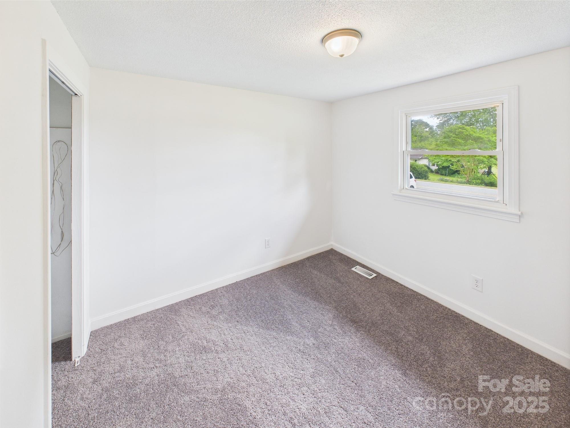 Single Family Residence at 120 Hepler Road, Taylorsville, photo 14 of 20