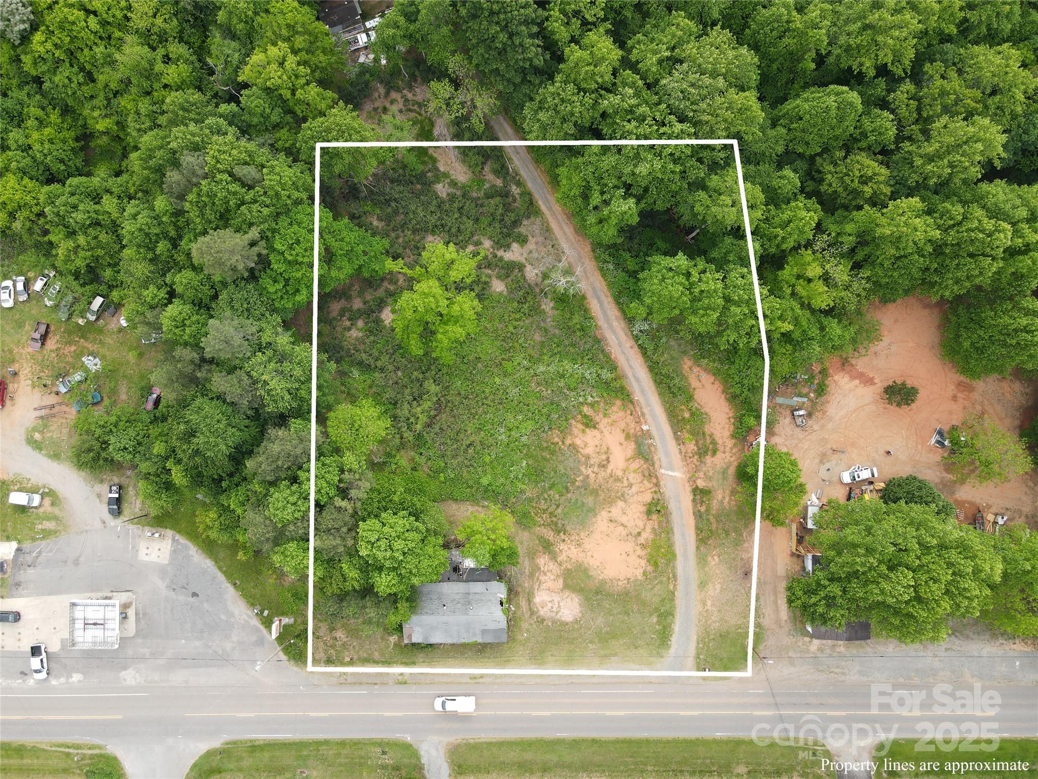 Free Standing Store at 3023 & 3027 Wilkesboro Highway, Statesville