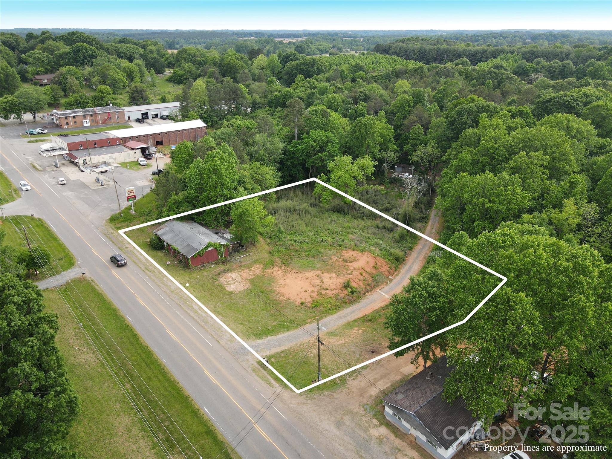 Free Standing Store at 3023 & 3027 Wilkesboro Highway, Statesville, photo 2 of 24