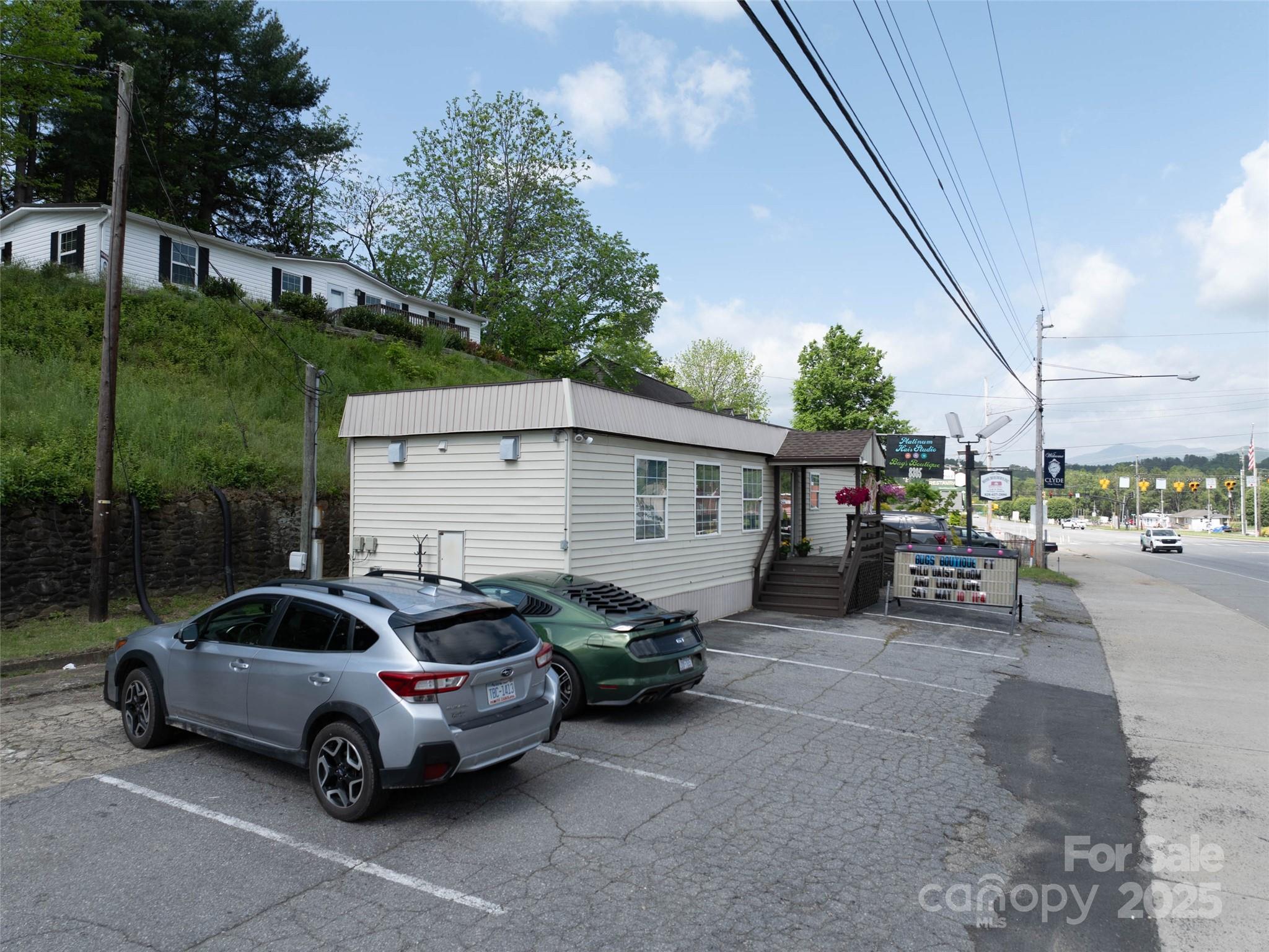 Free Standing Store at 8305 Carolina Boulevard, Clyde, photo 3 of 8