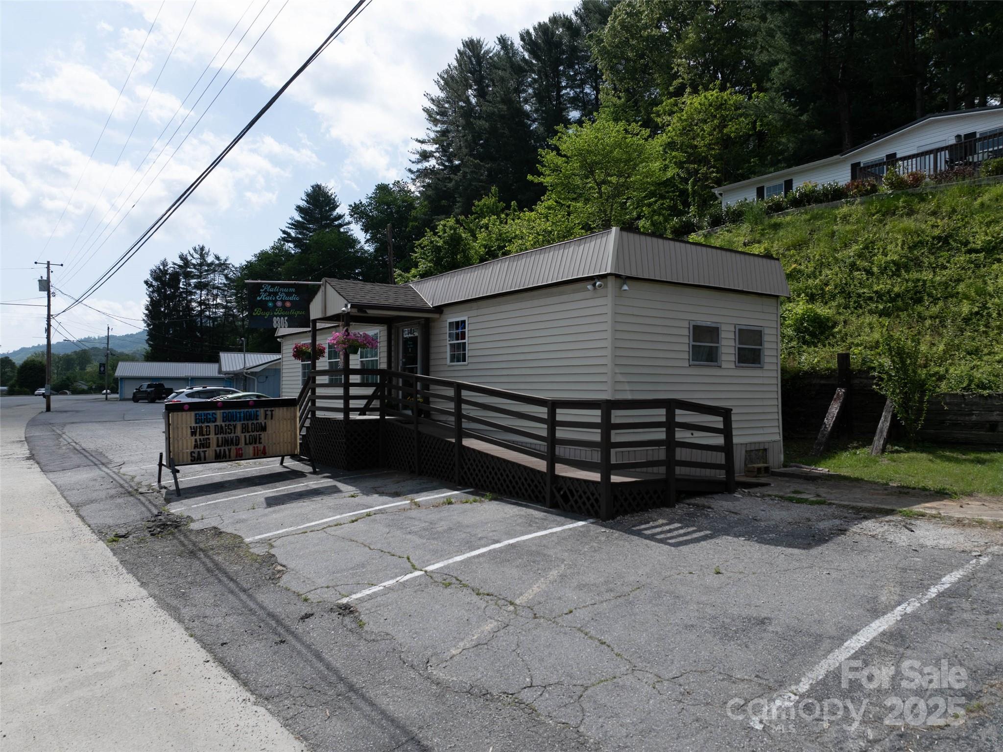 Free Standing Store at 8305 Carolina Boulevard, Clyde, photo 5 of 8