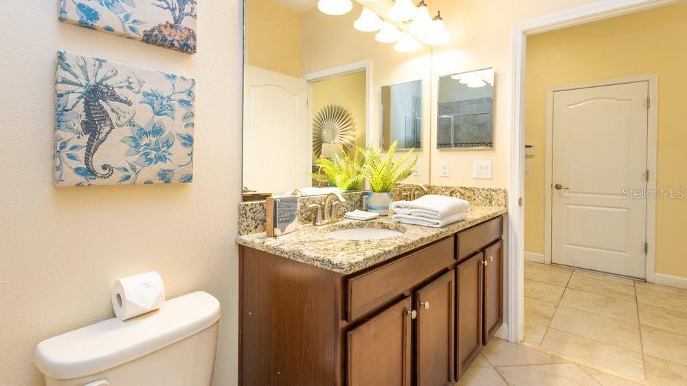 Guest Bath Lower Level - 1450 ROLLING FAIRWAY DR, DAVENPORT