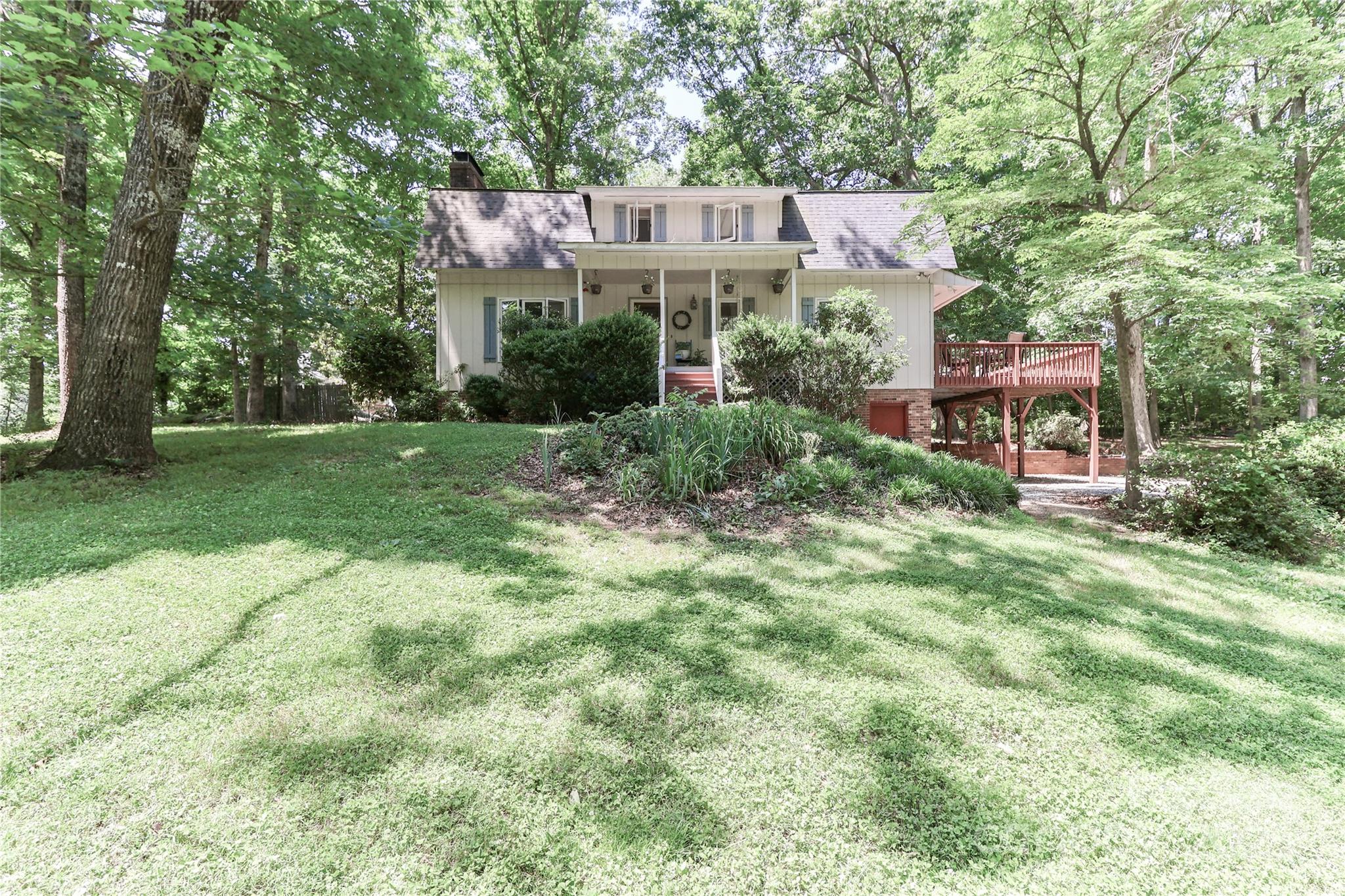 Single Family Residence at 173 Rocky River Road, Mooresville, photo 3 of 48