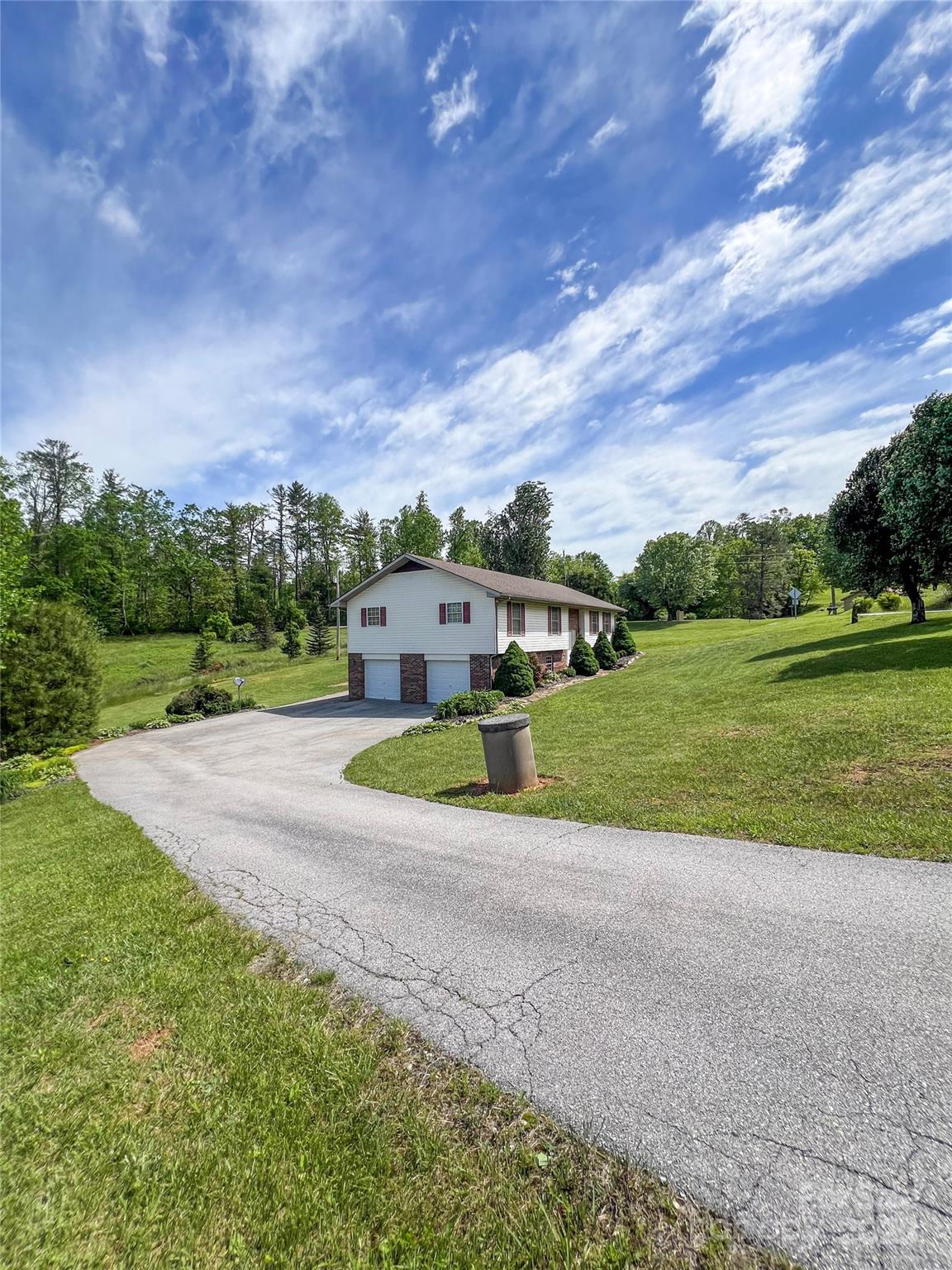 Single Family Residence at 660 Halltown Road, Spruce Pine, photo 2 of 33