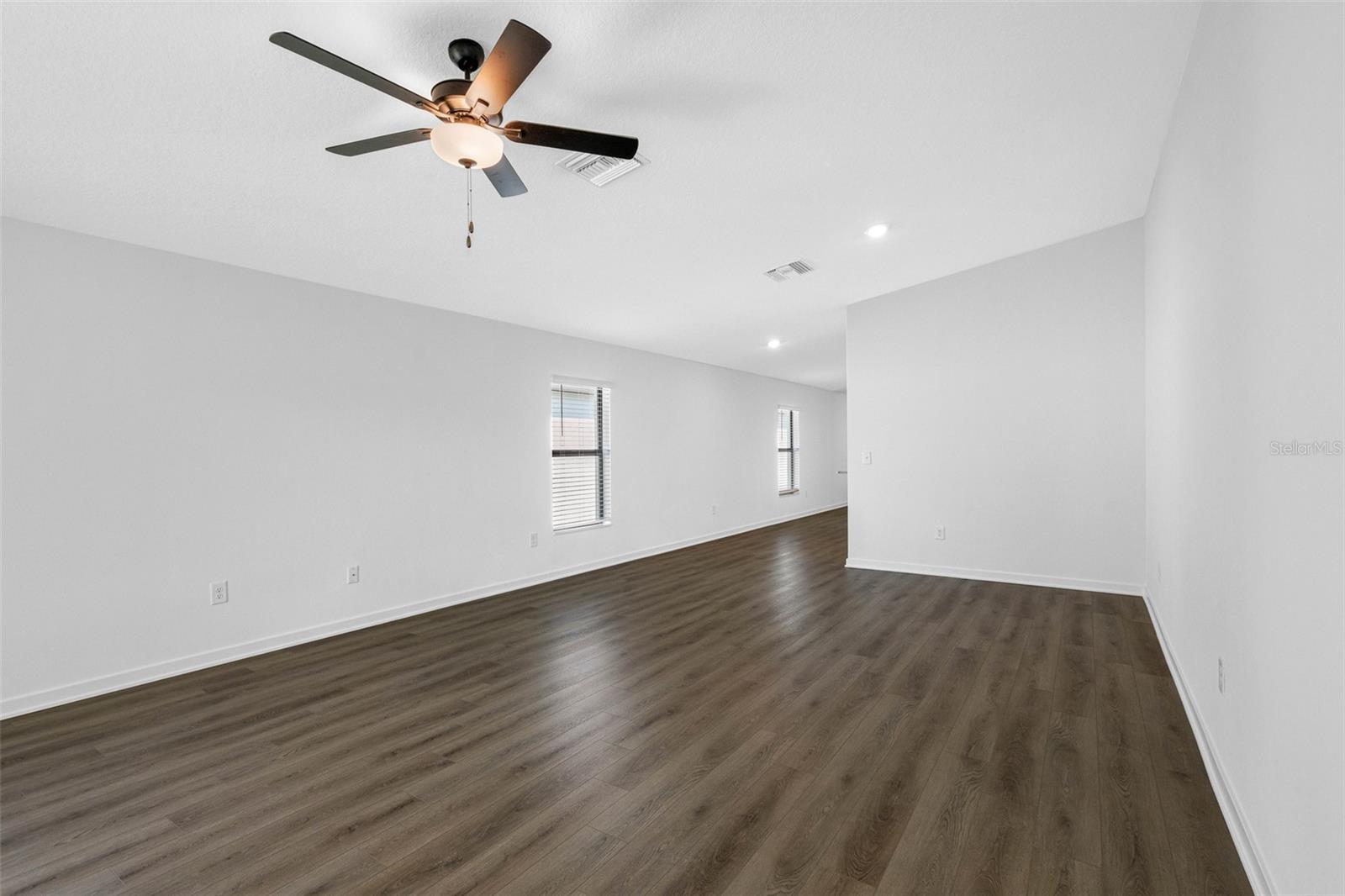Single Family Residence at 11300 LIBBY RD, SPRING HILL, photo 6 of 13