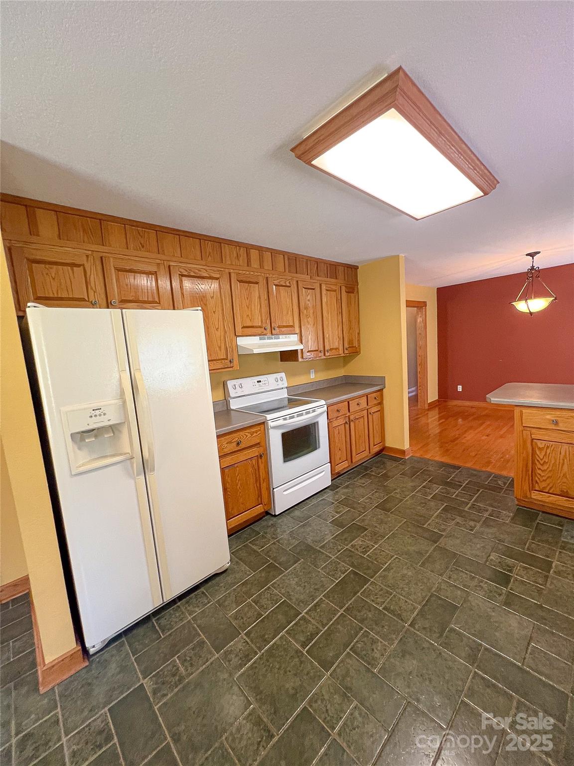 Single Family Residence at 660 Halltown Road, Spruce Pine, photo 14 of 33