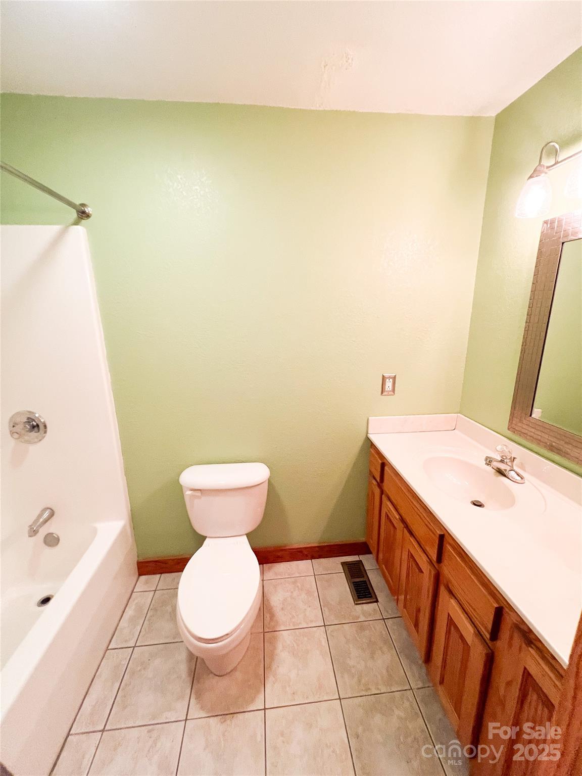 Single Family Residence at 660 Halltown Road, Spruce Pine, photo 18 of 33