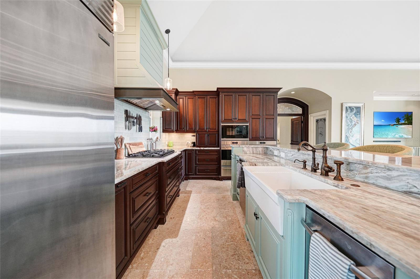 Single Family Residence at 10161 EAGLE PRESERVE DR, ENGLEWOOD, photo 10 of 75