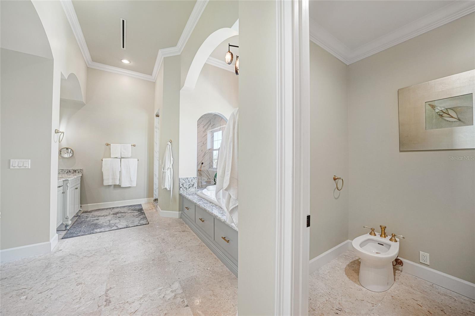 Single Family Residence at 10161 EAGLE PRESERVE DR, ENGLEWOOD, photo 29 of 75