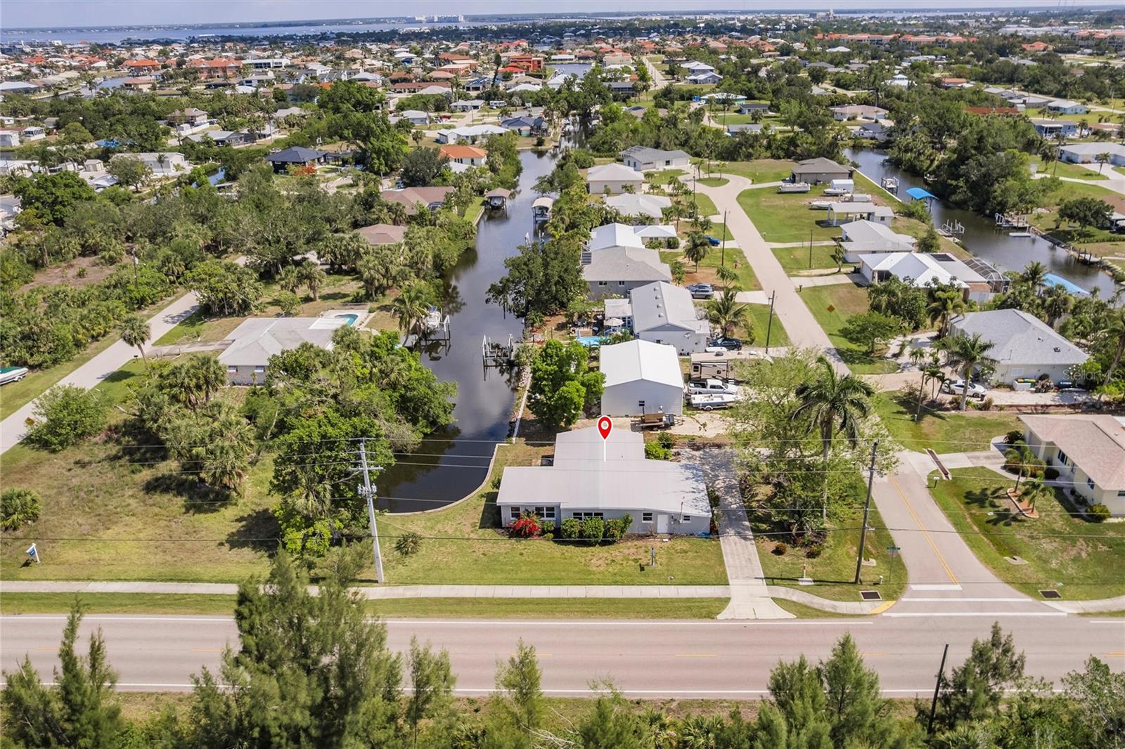 Single Family Residence at 3129 BUTTONWOOD PL, PUNTA GORDA, photo 3 of 44