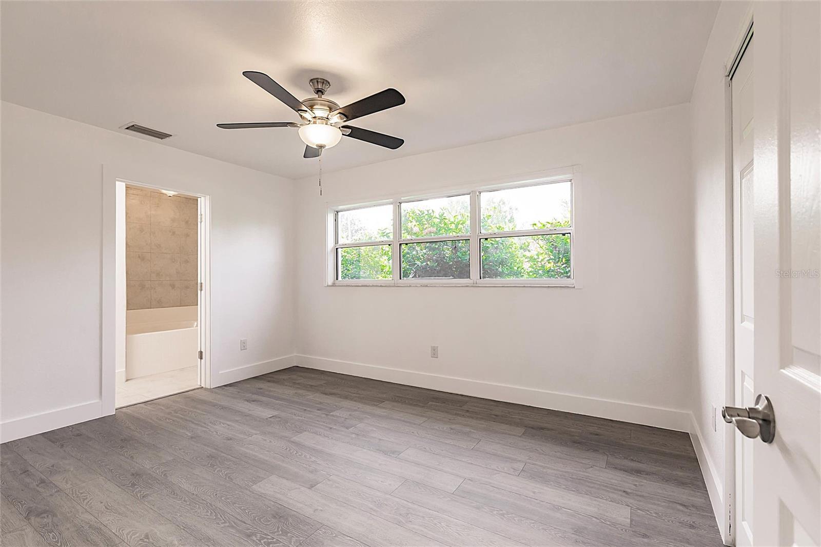 Single Family Residence at 3129 BUTTONWOOD PL, PUNTA GORDA, photo 17 of 44