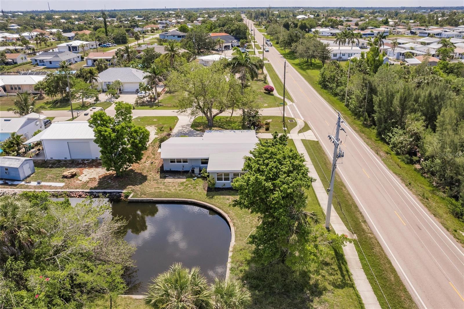 Single Family Residence at 3129 BUTTONWOOD PL, PUNTA GORDA, photo 34 of 44
