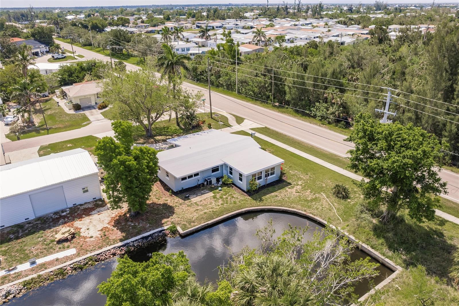 Single Family Residence at 3129 BUTTONWOOD PL, PUNTA GORDA, photo 35 of 44