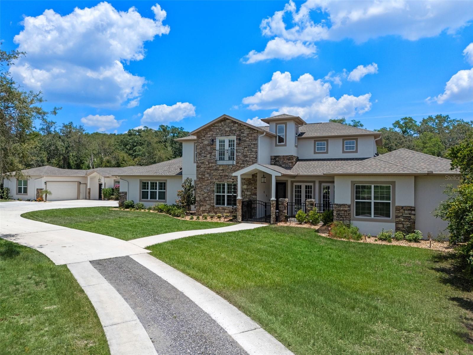20199 SWEETWOOD LN