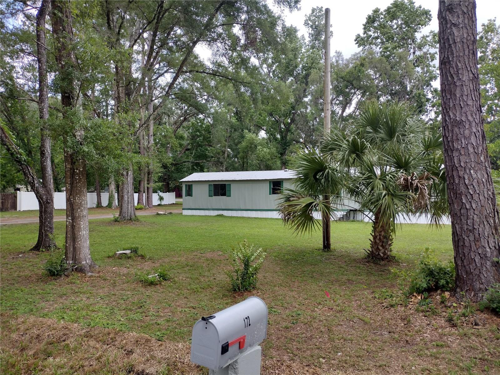 Manufactured Home at 172 ESTATES AVE, BROOKSVILLE, photo 20 of 21