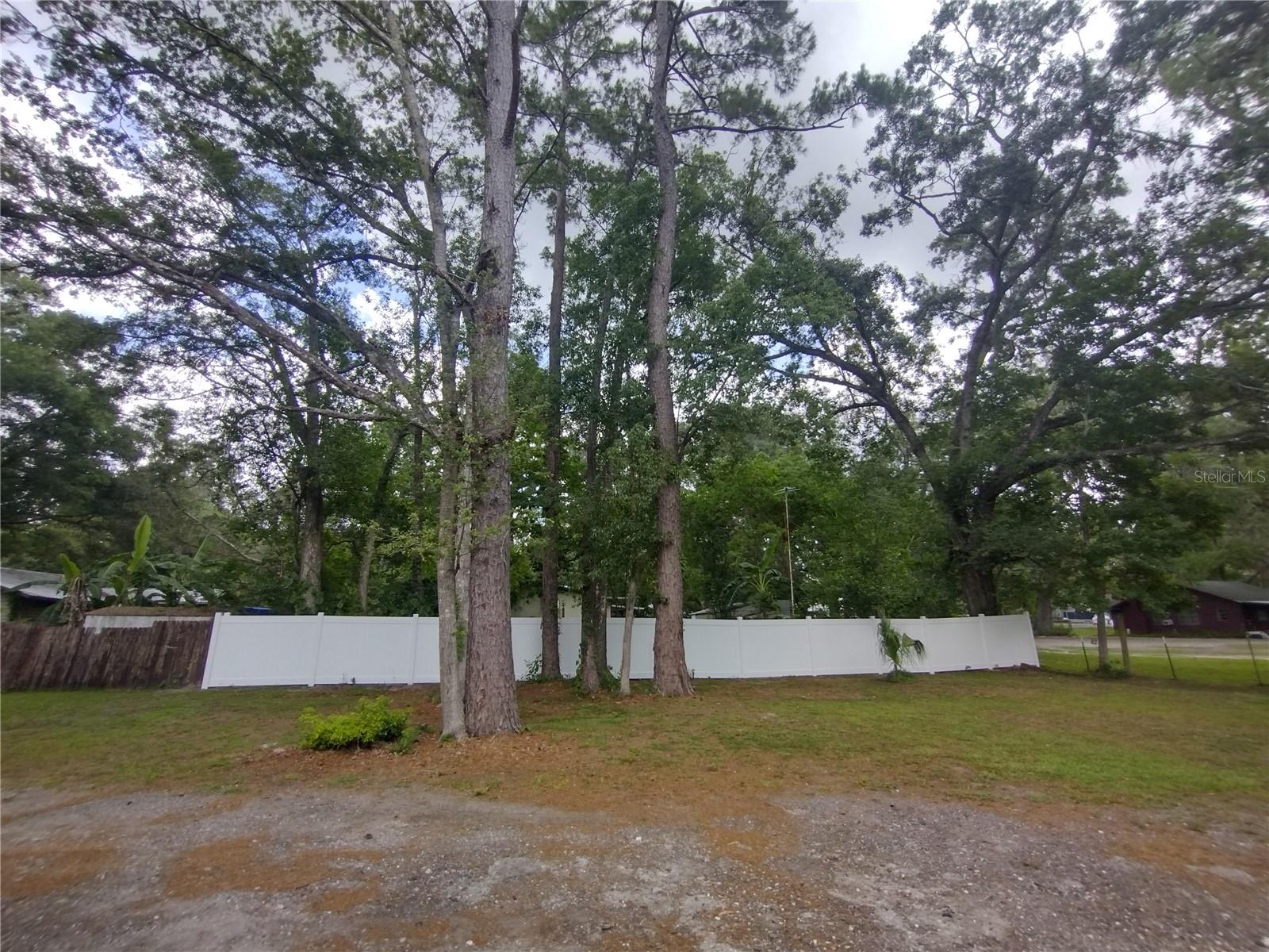 Manufactured Home at 172 ESTATES AVE, BROOKSVILLE, photo 17 of 21