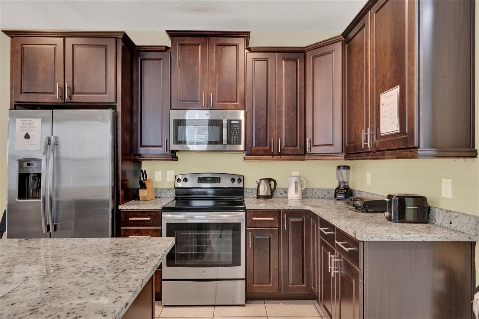 Single Family Residence at 7613 BROOKHURST LN, KISSIMMEE, photo 5 of 69