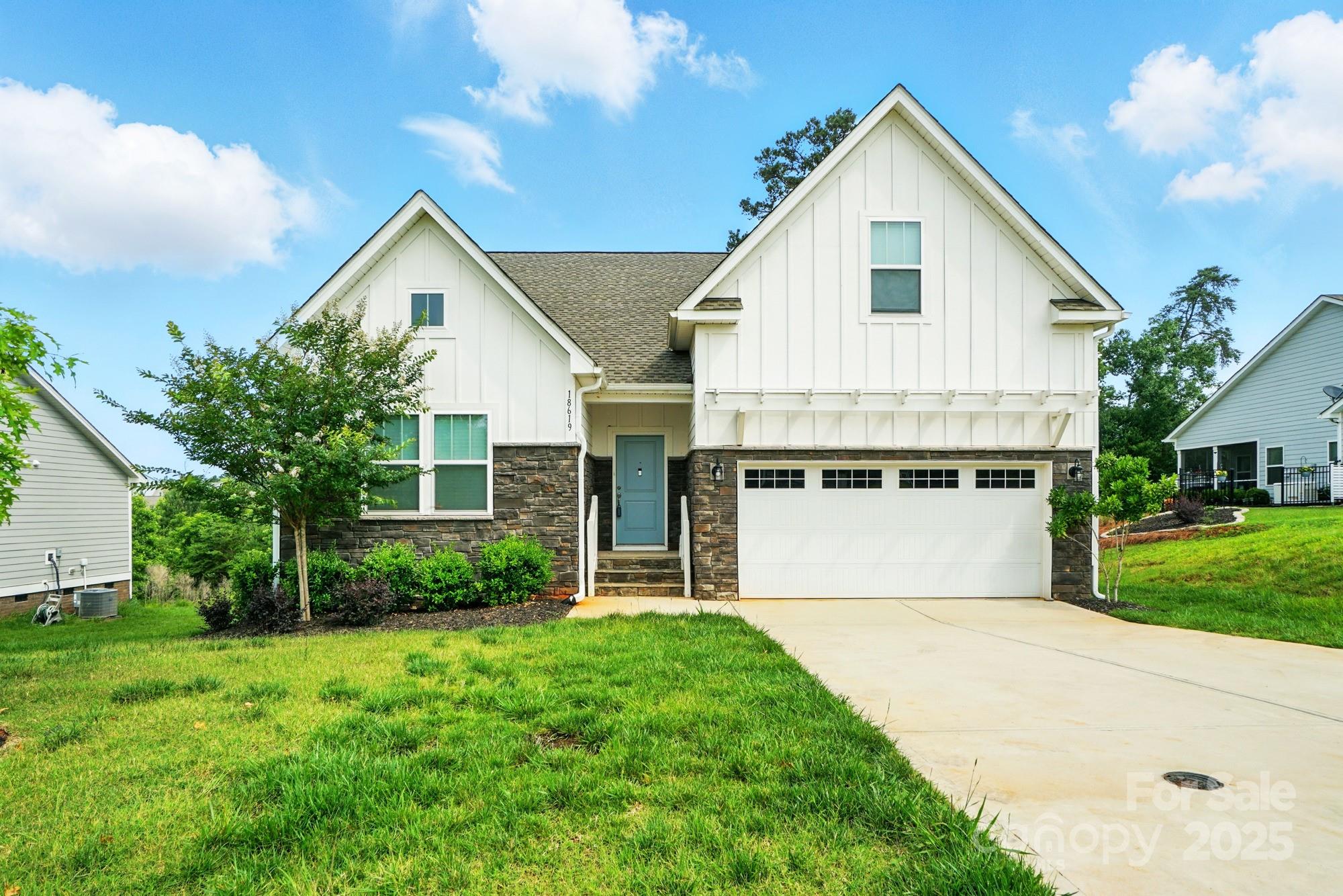 18619 Mainsail Court