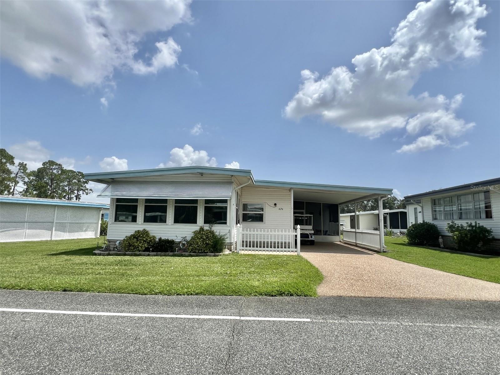 424 HAWTHORNE BLVD
