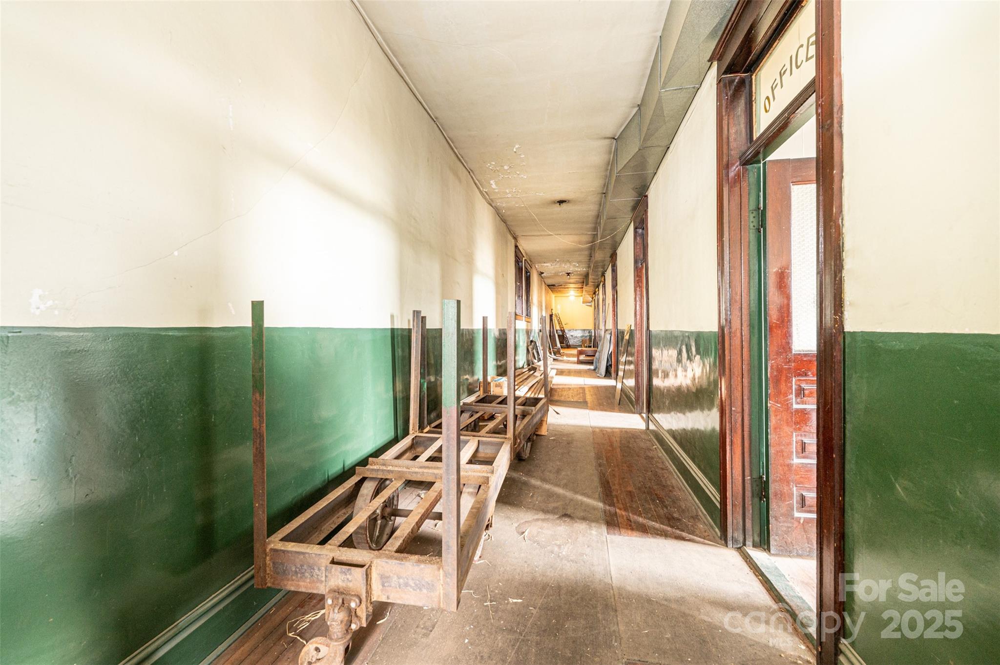 second level office hall - 812 West Avenue NW, Lenoir