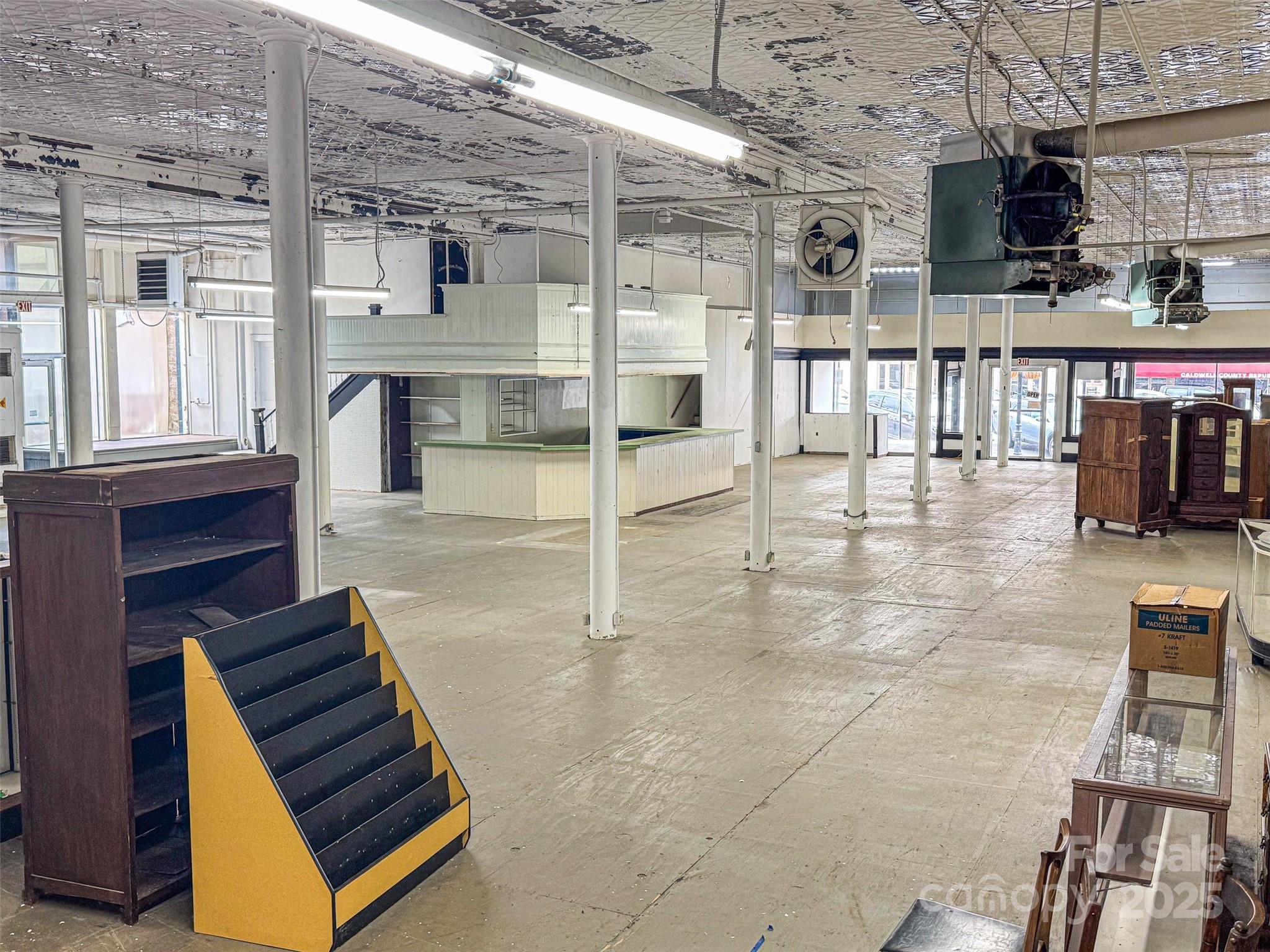 View of main level from the rear - 812 West Avenue NW, Lenoir