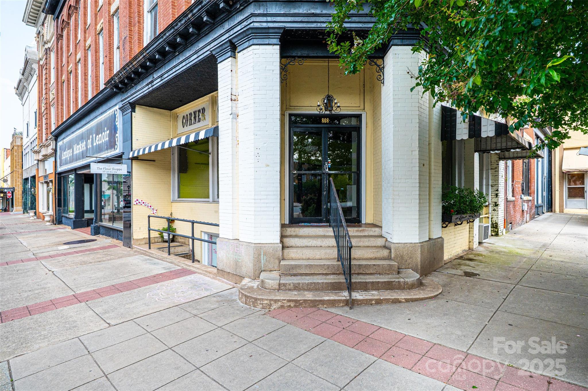 Retail at 812 West Avenue NW, Lenoir, photo 35 of 46
