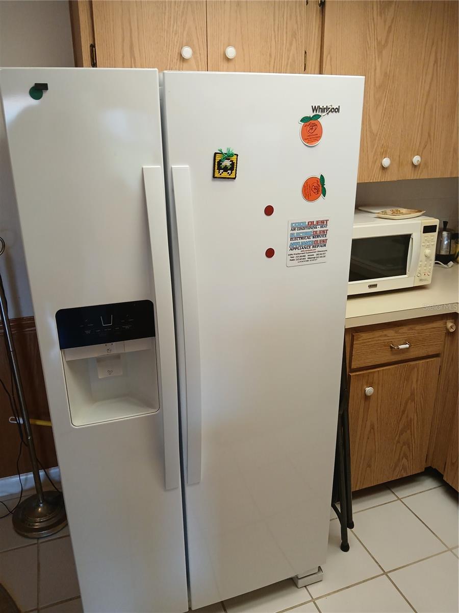NEW REFIGERATOR - 6050 CHESHAM DR #3, NEW PORT RICHEY