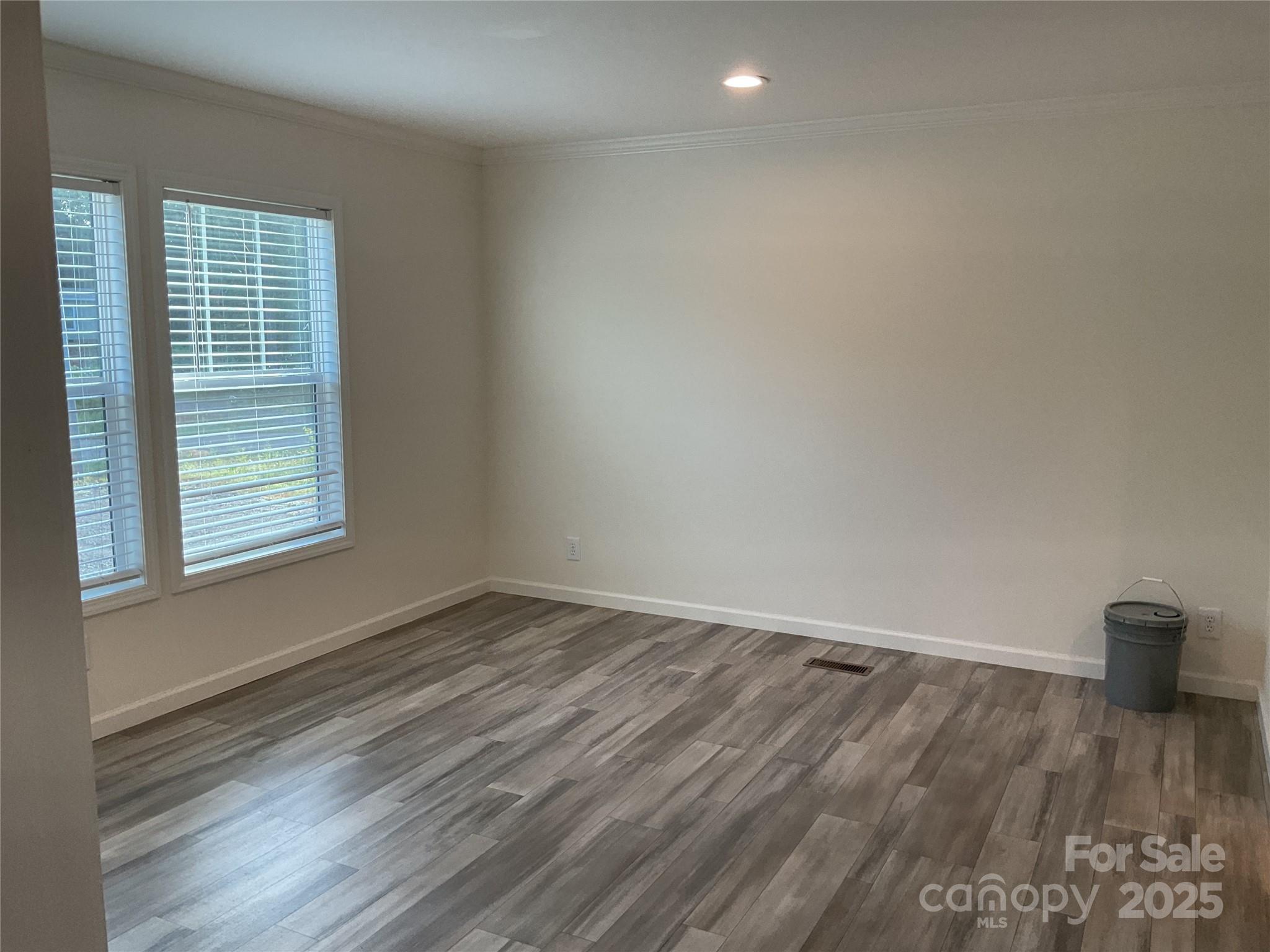 Single Family Residence at 138 Zircon Drive, Statesville, photo 7 of 20
