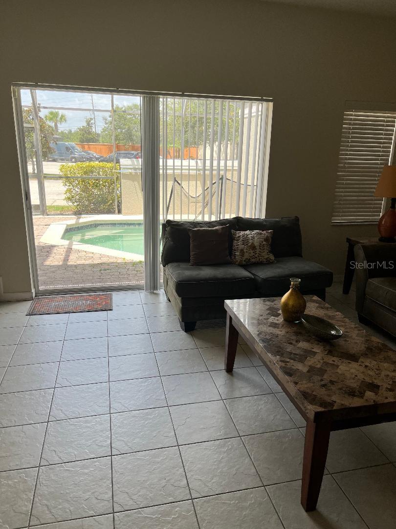 Townhouse at 4529 ALBERTO CIR, KISSIMMEE, photo 5 of 18