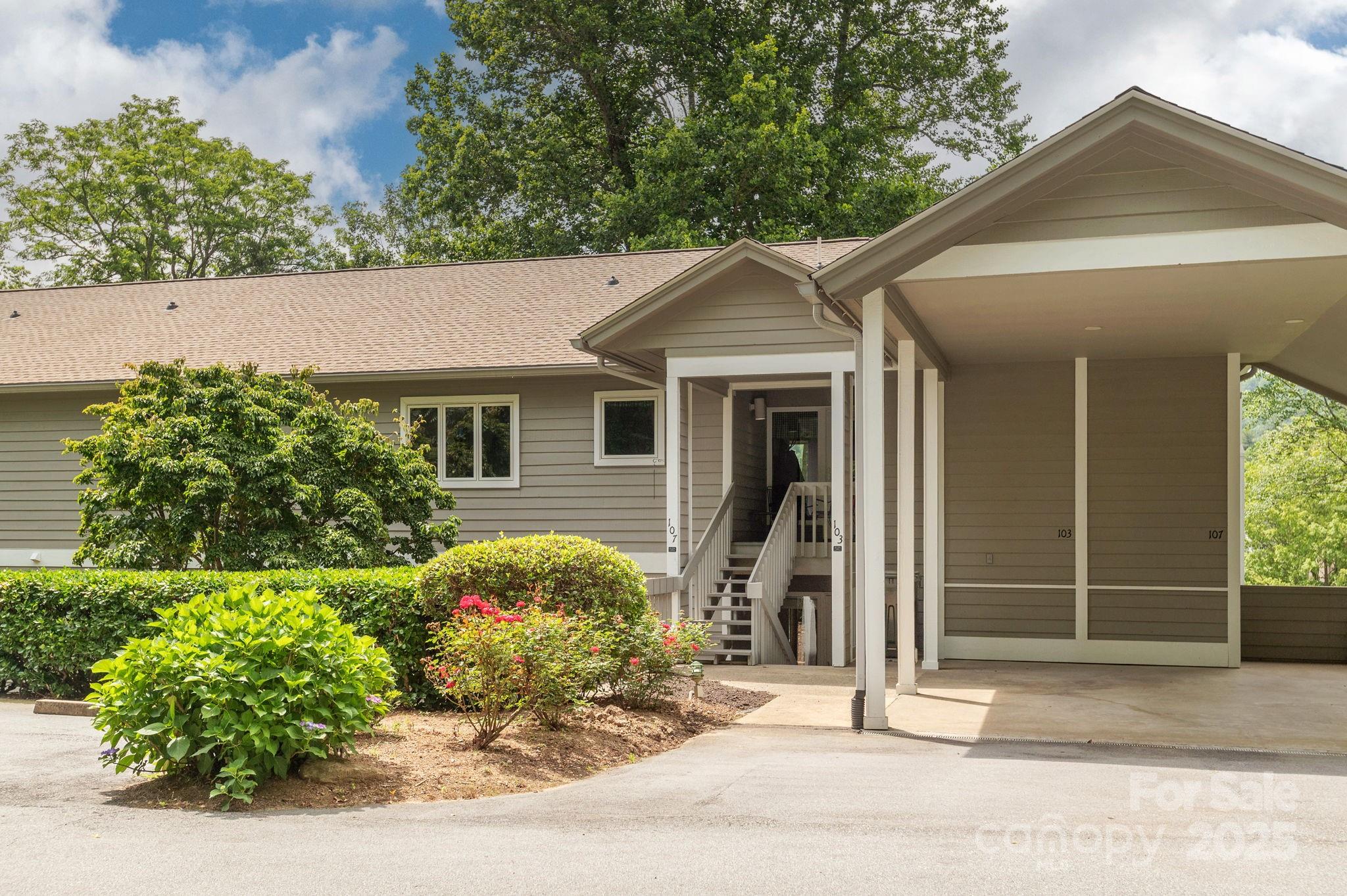 103 GOLFSIDE Drive