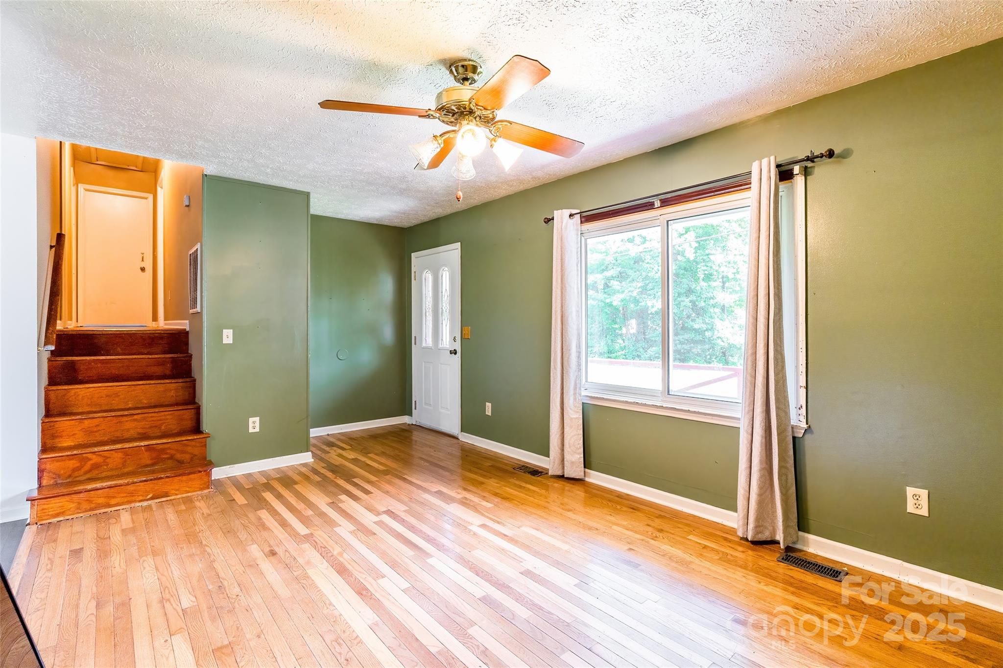 Single Family Residence at 2675 Tablerock Road, Lenoir, photo 5 of 31