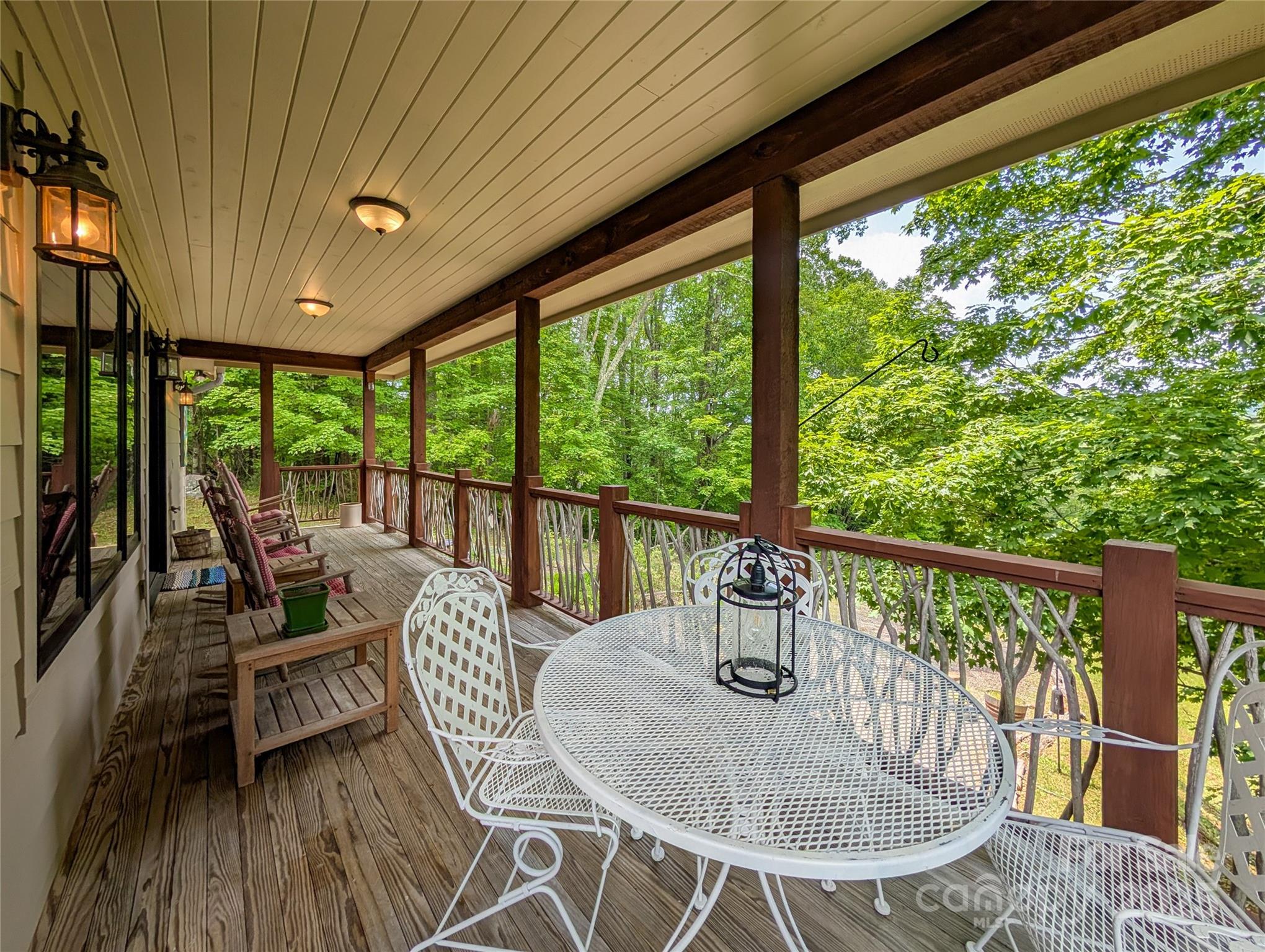 Single Family Residence at 72 Pilgrims Lane, Burnsville, photo 10 of 48