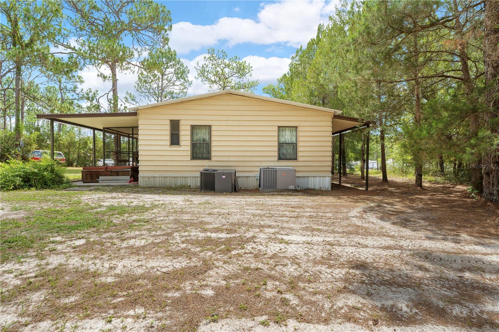 Manufactured Home at 7373 FALL ST, BROOKSVILLE, photo 24 of 26