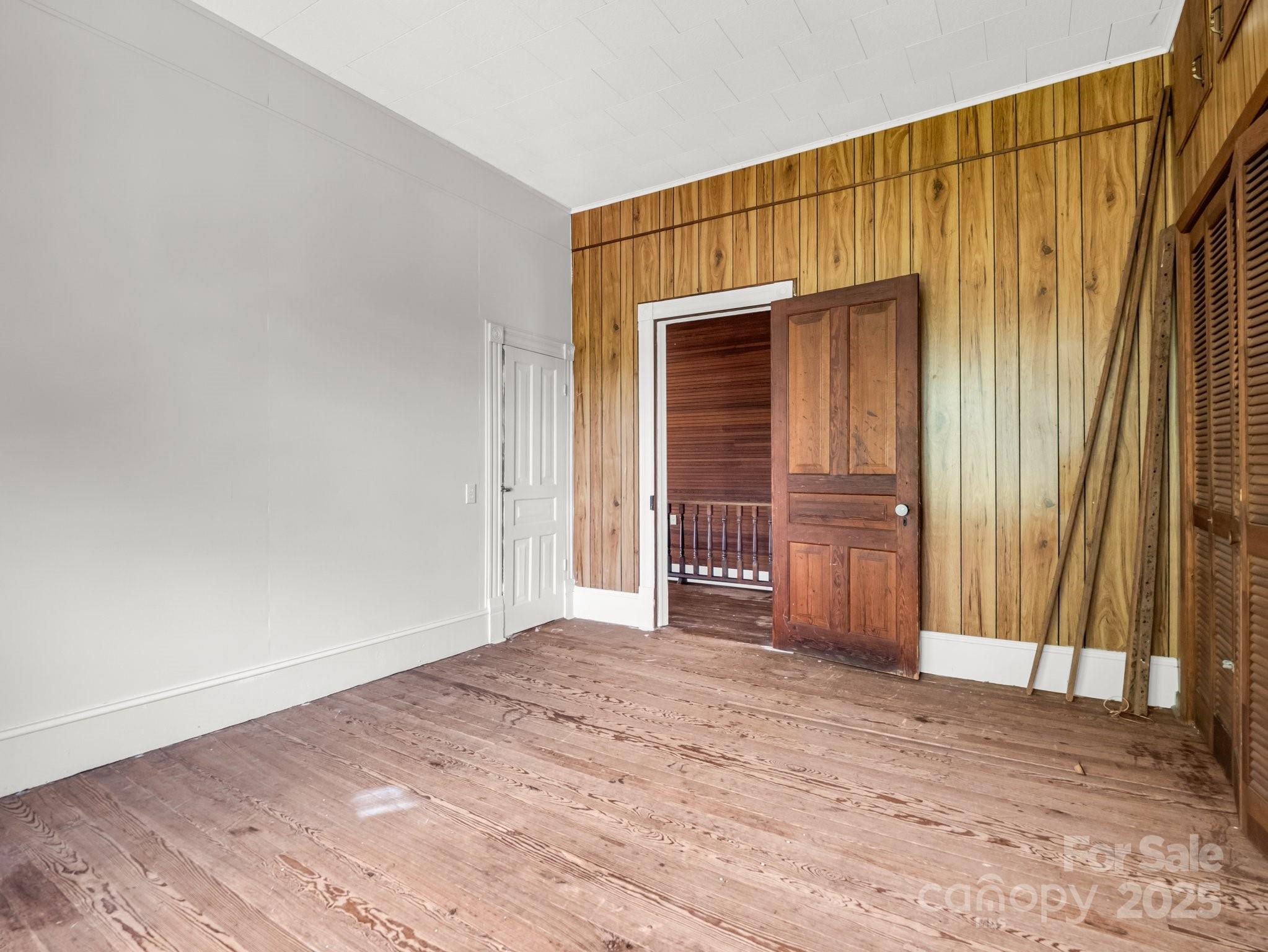 upper level room - 1111 Bills Creek Road, Lake Lure