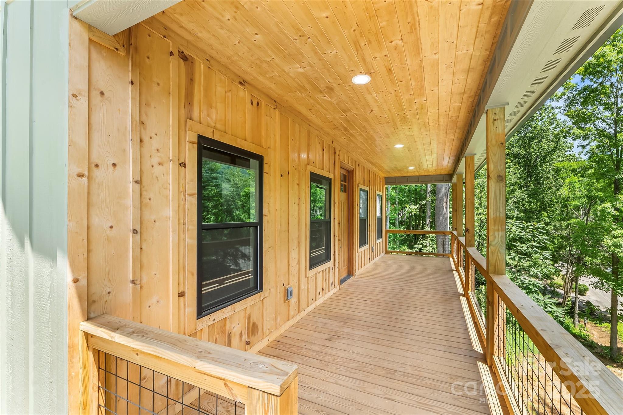 Single Family Residence at 511 Blue Ridge Drive N, Marion, photo 11 of 87