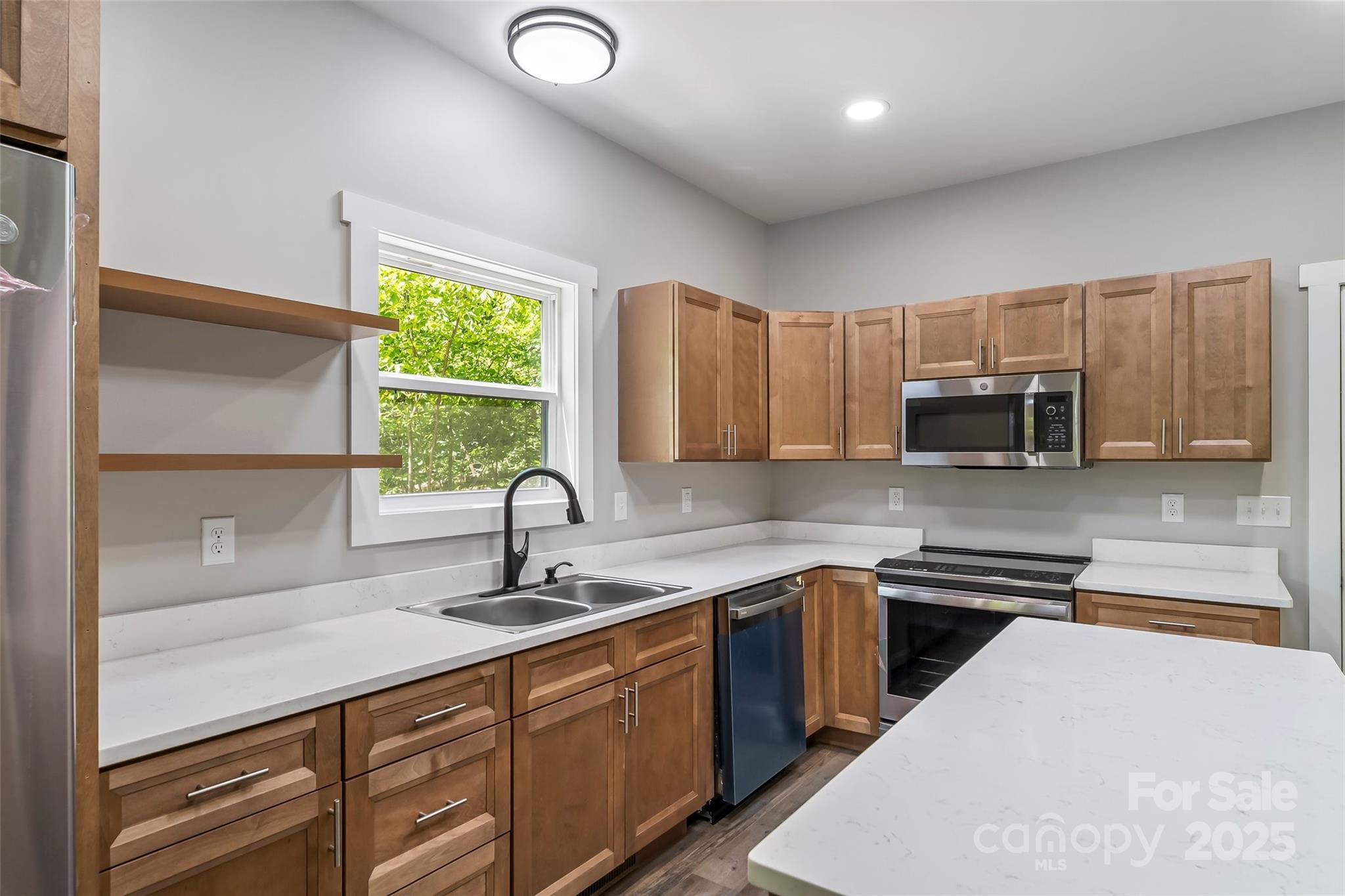 Single Family Residence at 511 Blue Ridge Drive N, Marion, photo 25 of 87