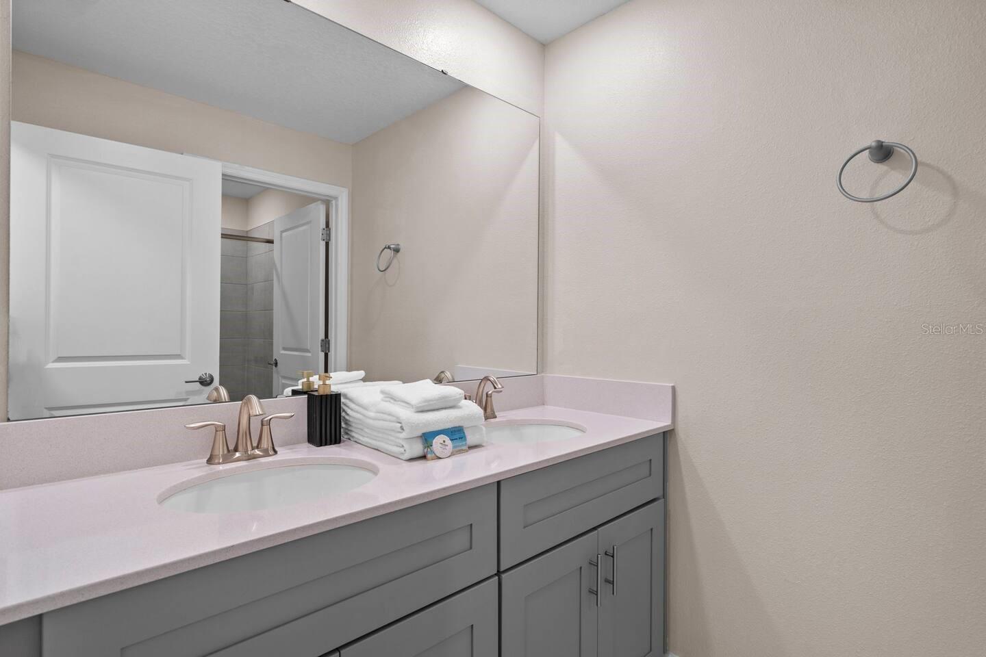 Townhouse at 2460 READING TRL, KISSIMMEE, photo 13 of 38