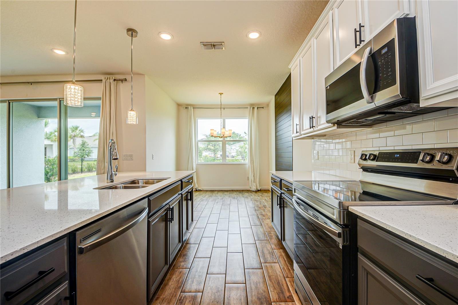 Single Family Residence at 603 FORTUNA DR, DAVENPORT, photo 8 of 31