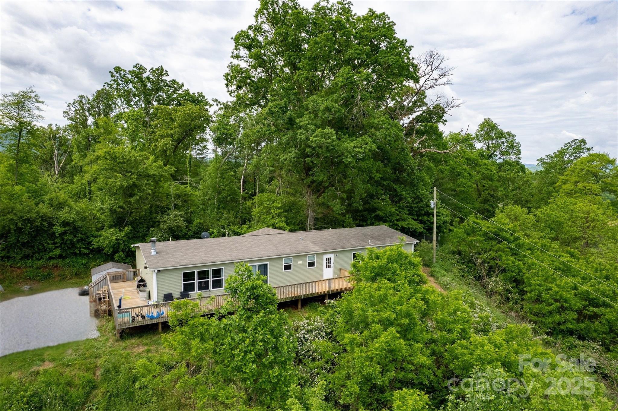 Single Family Residence at 208 Stillwater Springs Road, Burnsville, photo 2 of 31