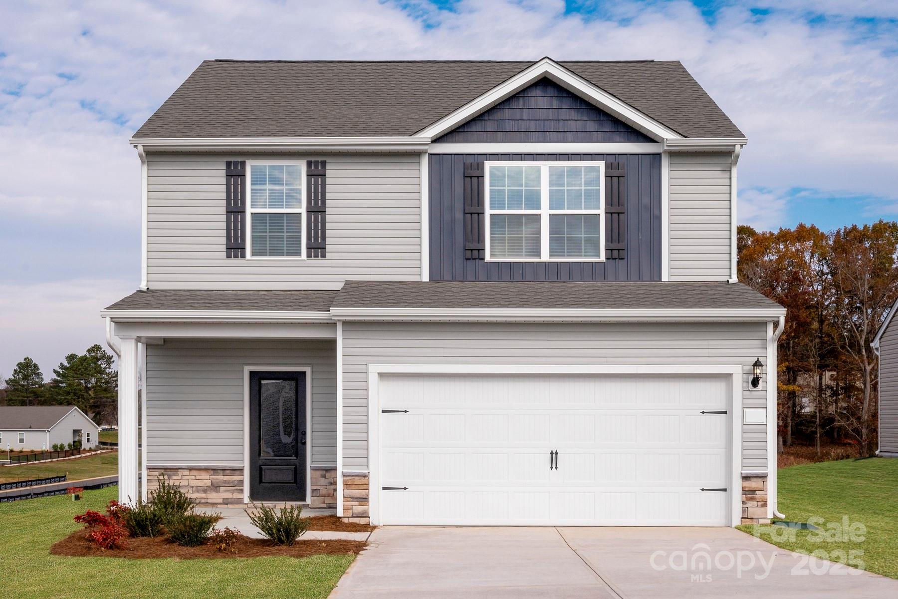 Stock Photos - 1072 Russell Drive, Winston Salem