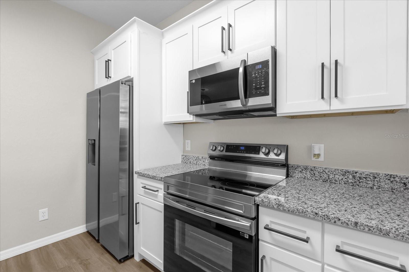 Condominium at 2020 CALABRIA AVE, DAVENPORT, photo 11 of 58