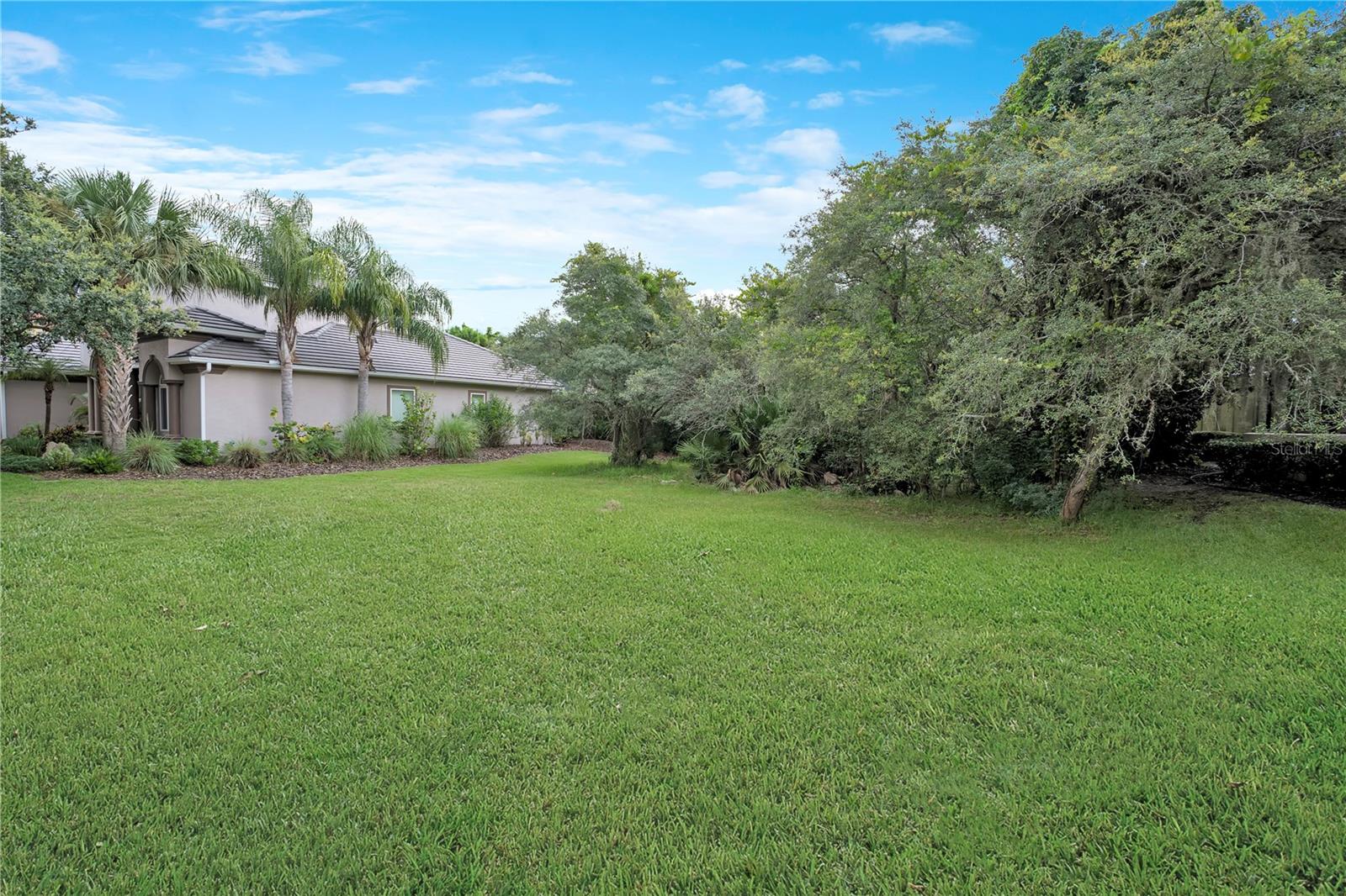 23 OAK VIEW CIR E
