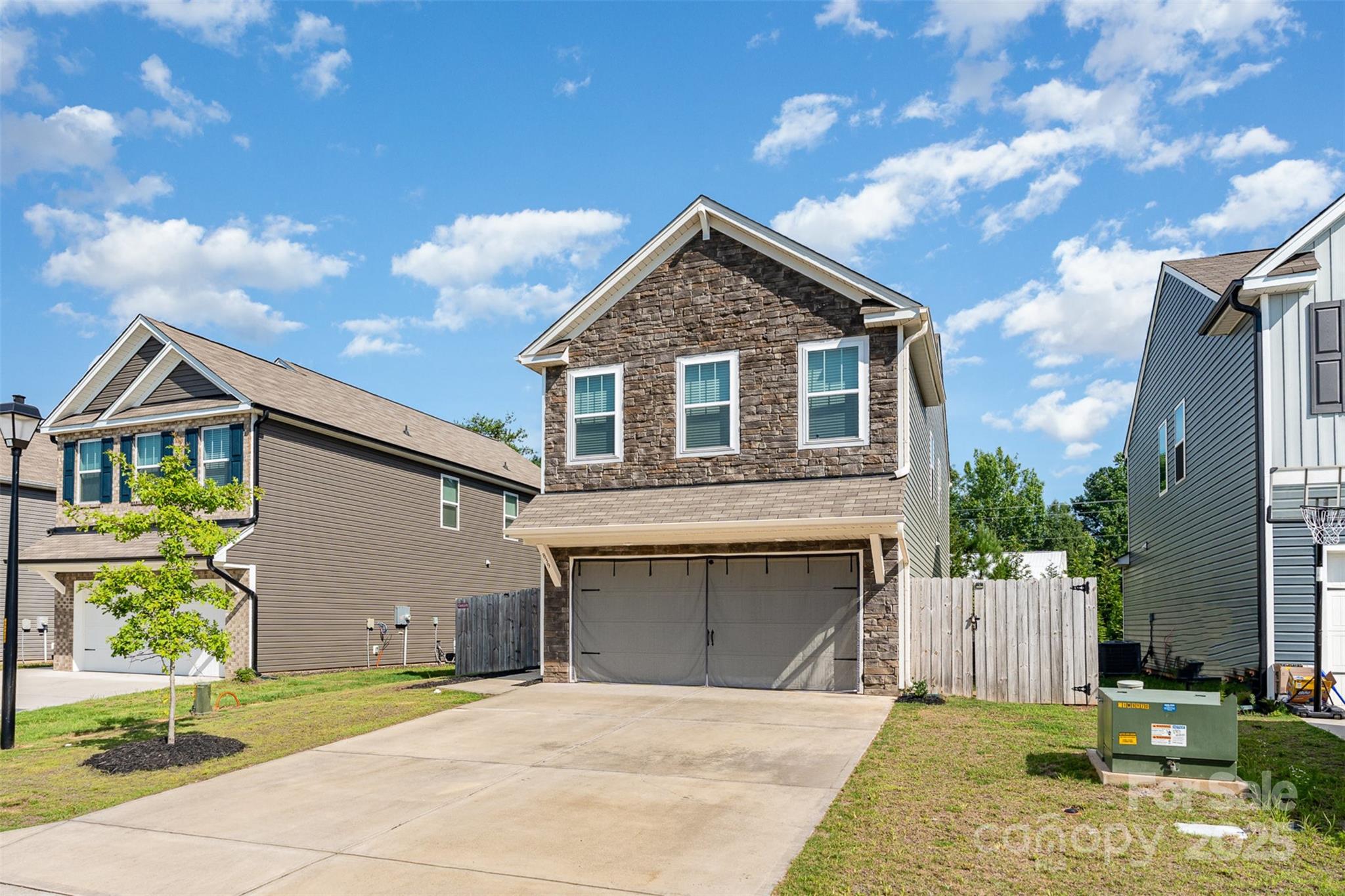 839 Foxglove Lane