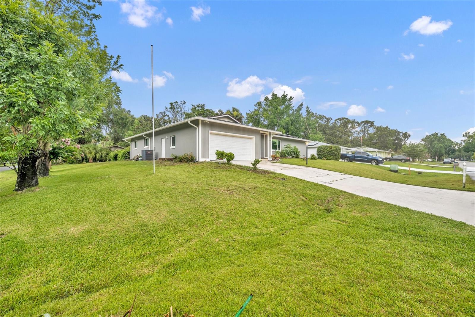 side view - 40 BLARE DR, PALM COAST