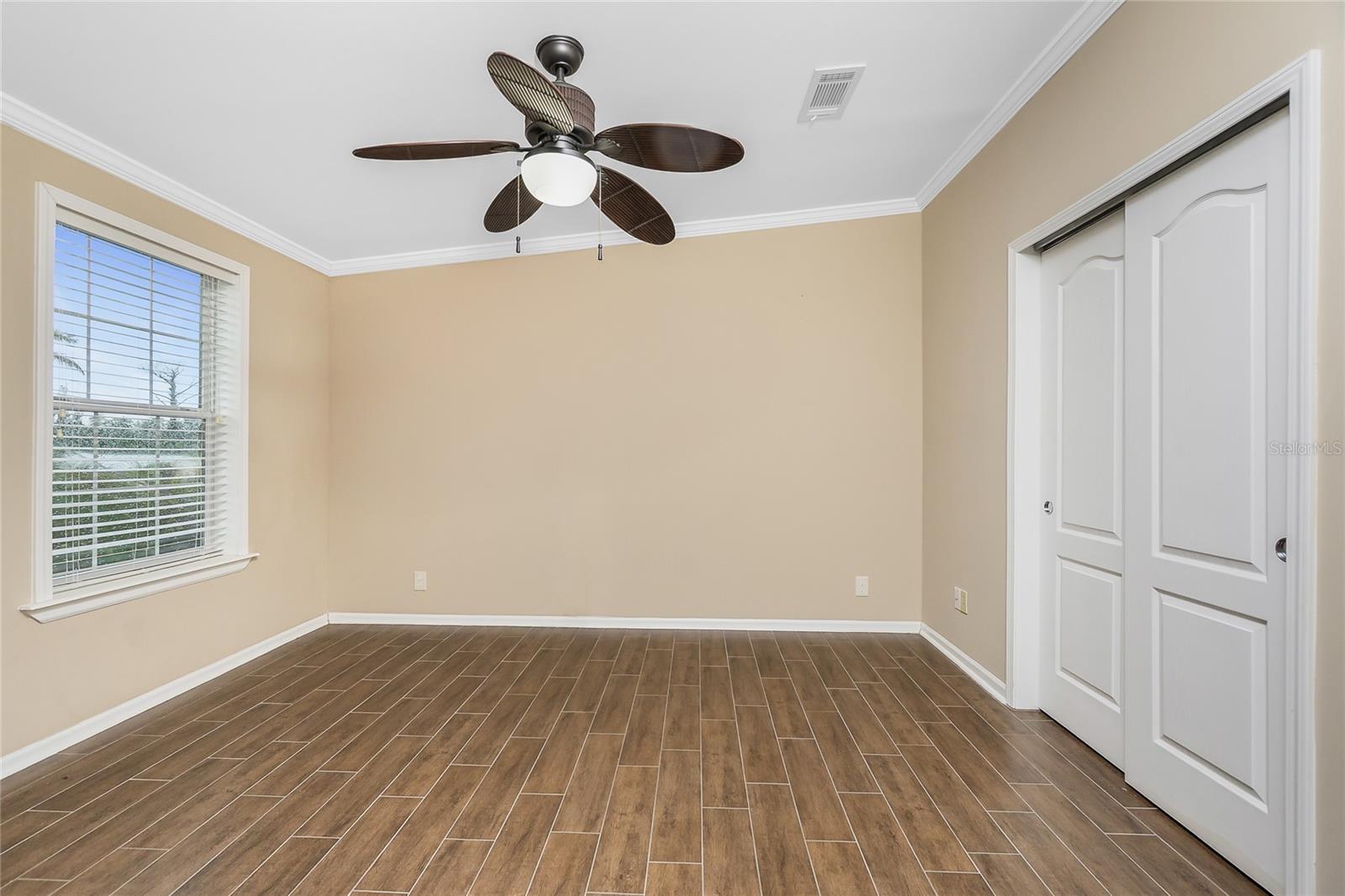 Single Family Residence at 9150 PINE COVE DR, ENGLEWOOD, photo 21 of 48